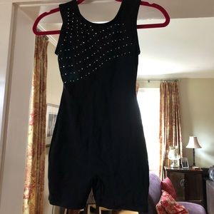 Danskin freestyle girls dance/gymnastics leotard